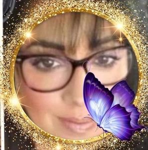 Meet your Posher, Roxana